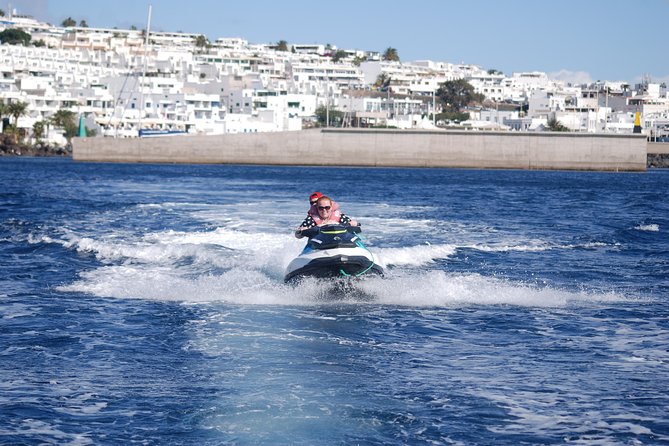 40min Jet Ski at Playa Quemada Lanzarote - Meeting point and timing: Av. del Varadero and the return pickup question