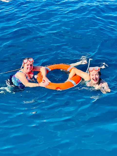 4h Shared Catamaran sailing to Papagayo Beaches (12pers max) - Crew and service: why this one scores high for friendliness
