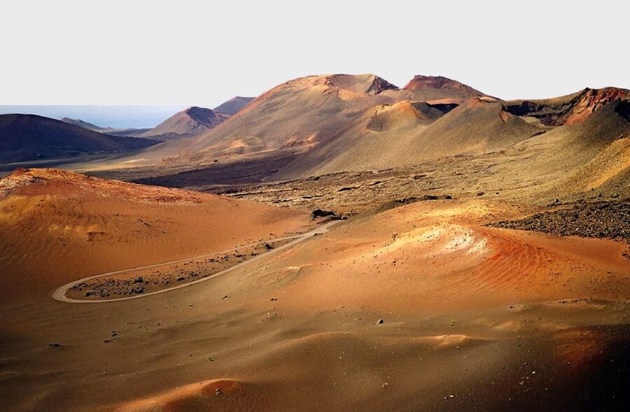 Arrecife: Timanfaya and Green Lagoon for Cruise Passengers - A quick stop that adds context: Casa Museo y Monumento al Campesino