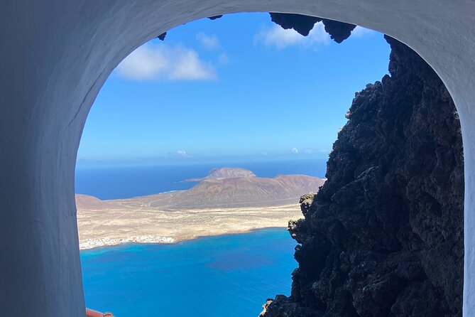 Customized Private Tours of Lanzarote island - A scenic drive through Haría and the 1000 Palms Valley