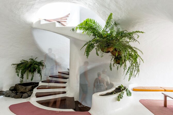 Delights of Northern Lanzarote - LagOmar Museum: a quarry house with a story behind every wall
