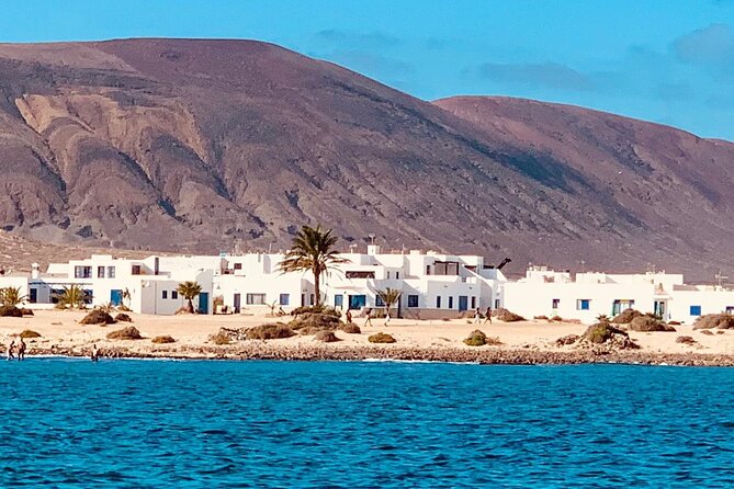 Delights of Northern Lanzarote - La Graciosa: quiet island time with real beach-world conditions