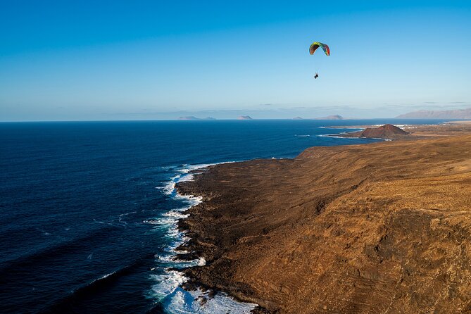 DISCOVERY FLIGHT tandem paragliding Lanzarote with pro pilot - Key highlights (the stuff that matters)