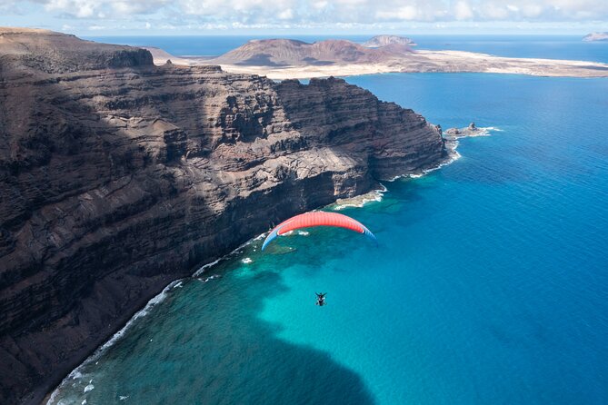 DISCOVERY FLIGHT tandem paragliding Lanzarote with pro pilot - Who This Discovery Flight Is Best For