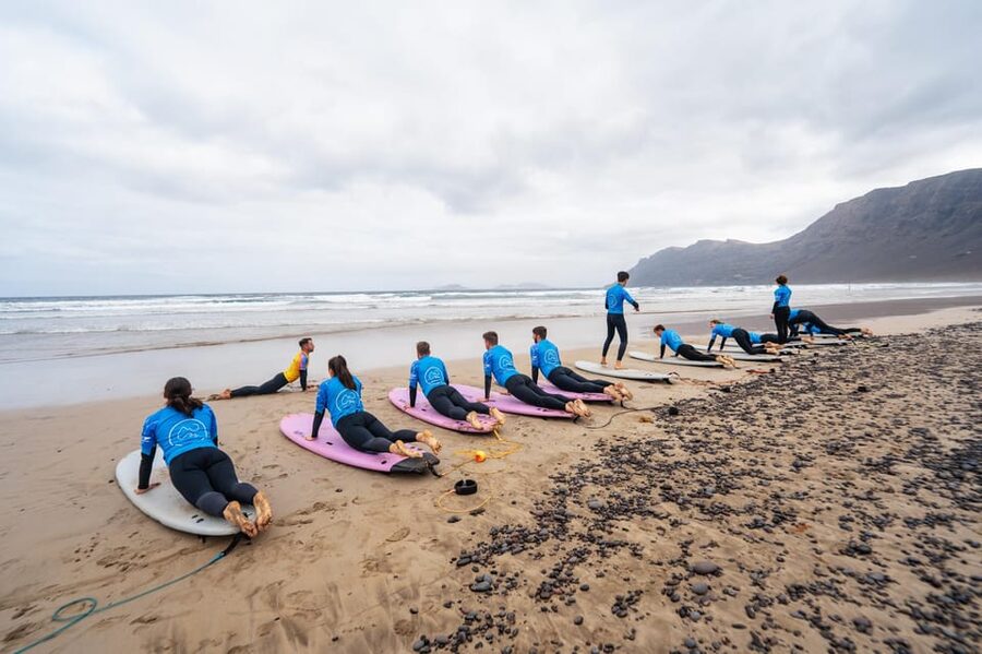 Famara Beach: Surfing Lessons with Videos - Small groups at Famara: enough attention without the crowd noise