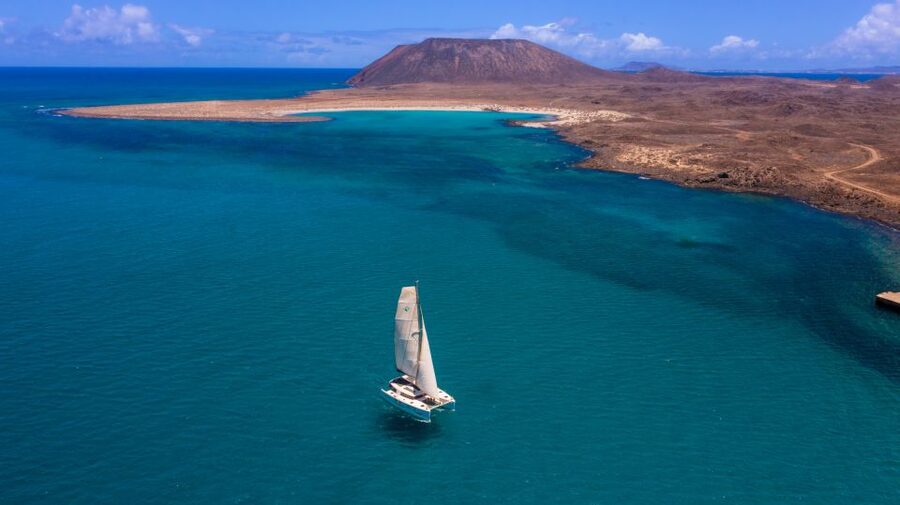 From Lanzarote: Lobos Island and Fuerteventura Day Cruise - Back to Corralejo: three and a half hours to shop, eat, and breathe