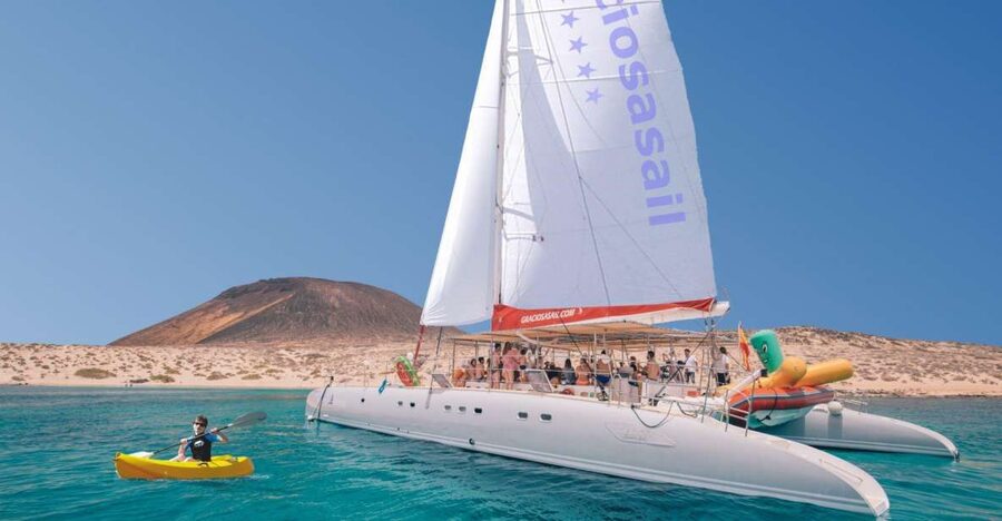 From Lanzarote: Sailing Day Trip Around La Graciosa - Key things to know before you go