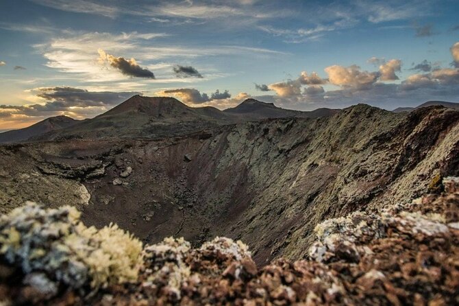Grand Tour Lanzarote Experience : The Landscape Footprint - Cueva de los Verdes and Jameos del Agua: César Manrique’s Magic