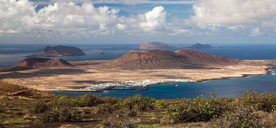 La Graciosa: Island Cruise with Lunch for Cruise Passengers - The 6-hour rhythm: ferry hop, village stop, then time on the water