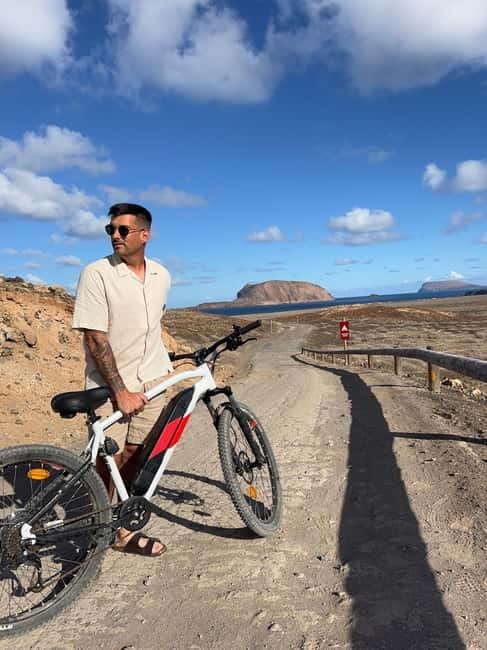 La Graciosa: Rent your ELECTRIC BIKE and explore the island at your own pace. - Key things you’ll remember about this electric-bike day