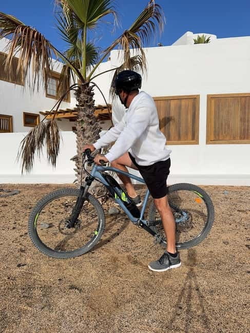 La Graciosa: Rent your ELECTRIC BIKE and explore the island at your own pace. - What’s included, what’s not, and how to plan your day like a pro