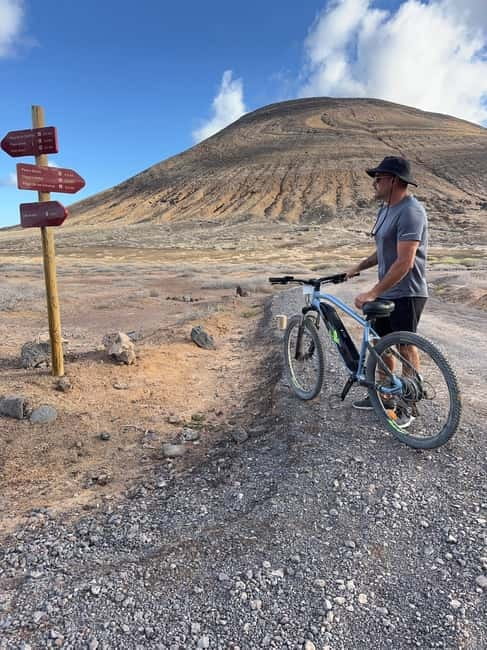 La Graciosa: Rent your ELECTRIC BIKE and explore the island at your own pace. - Small-group style: limited to 8 people, so it stays manageable