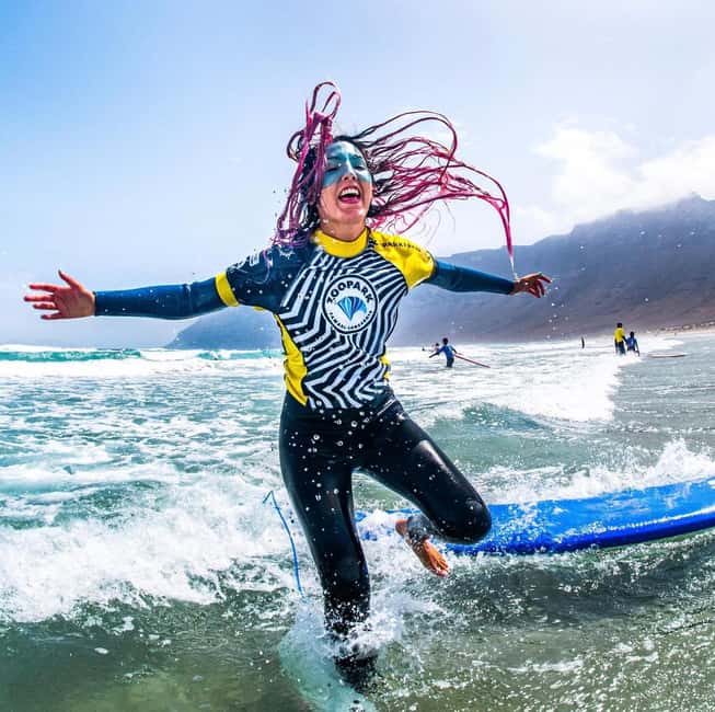 Lanzarote: 2 or 4 Hour Surf Lessons in Famara - From Paddling to Turning: The Skills You Work On