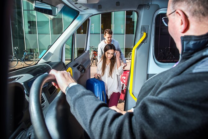 Lanzarote Airport Arrival Transfer (Airport to Playa Blanca Hotels or Address) - Timing: about 25 minutes, and why that matters