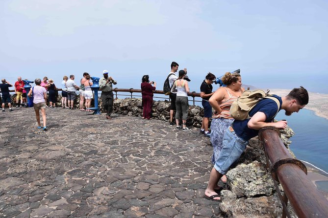 Lanzarote Cesar Manrique - Jameos del Agua: The Green Caves Under Your Feet