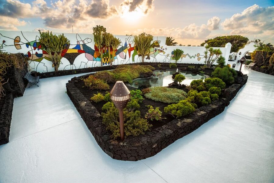 Lanzarote: César Manrique & Teguise Market from Cruise Port - Key moments you’ll care about