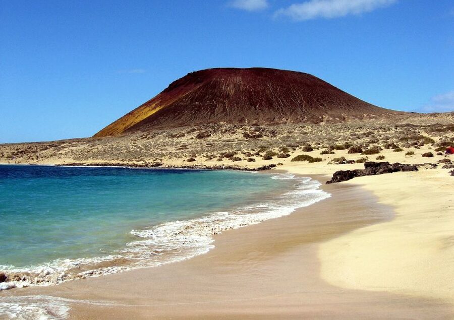 Lanzarote Coast to Coast Tour - What to Wear and Bring for a Smooth, Comfortable Day