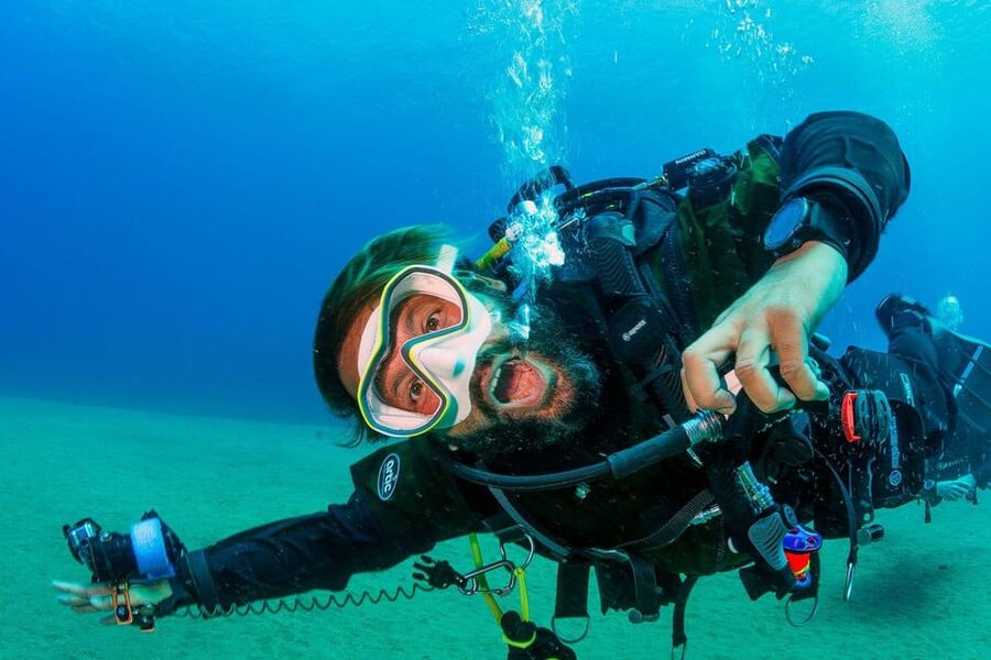Lanzarote: Diving Baptism in Puerto de Carmen 2 Dives - First Underwater Session to 6 Meters: Your Confidence Comes First