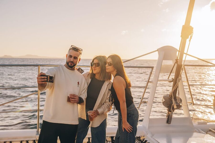 Lanzarote: Dolphin-Watching Sunset Cruise with Transfers - Dolphin watching the right way: what to expect and how to stay ready