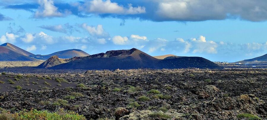 Lanzarote E-Bike Tour: Volcano Craters & Scenic Vineyards - Who Should Book This Tour (and Who Should Skip It)