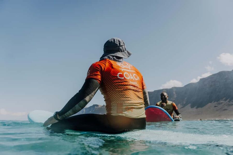 Lanzarote: Famara Beach Surfing Lesson for All Levels - Small logistics that matter: getting there and timing your day