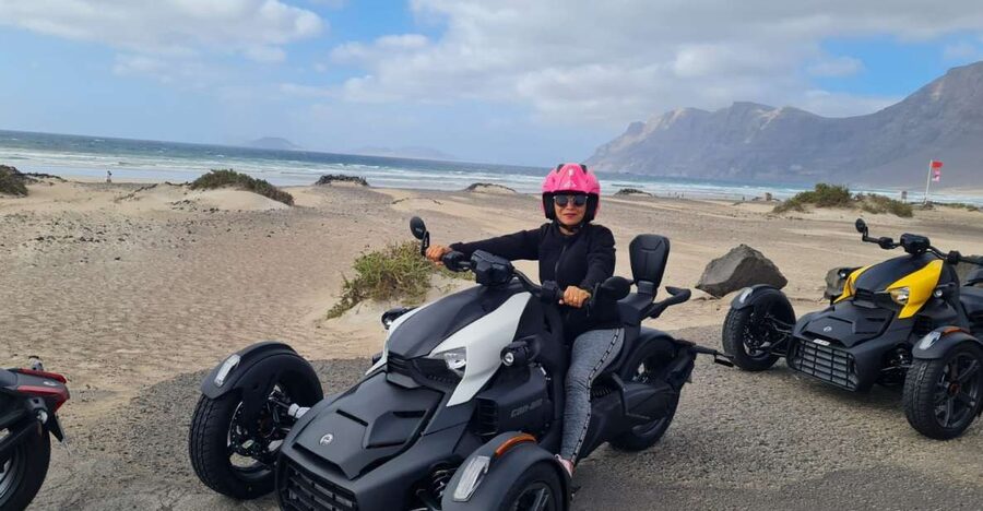 Lanzarote: Guided Tour on a Ryker - The North Highlights: Famara, Mirador de Haria, Mirador del Rio, and Caletón Blanco