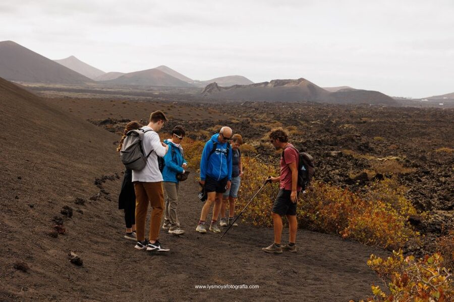 Lanzarote: Hike Across Timanfaya's Volcanic Landscapes - Timanfaya on foot: what a 3-hour Volcanos Natural Park hike really feels like