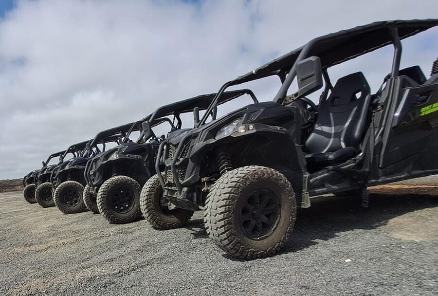 Lanzarote: Mix tour Guided Buggy Volcano Tour 4 or 6 seater - Buggy basics on Lanzarote: Can-Am Maverick and real off-road time