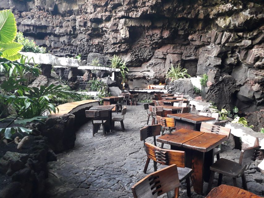 Lanzarote: Northern Half-Day Trip - Why Northern Lanzarote by Bus Makes Sense