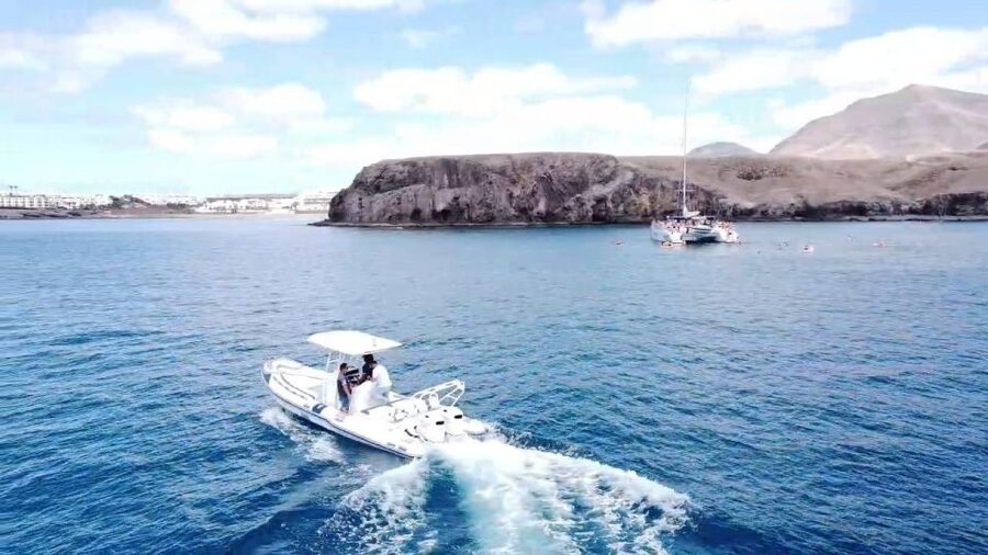 Lanzarote: Private boat Trip 2:30h - Captains, Guides, and the Difference That Makes