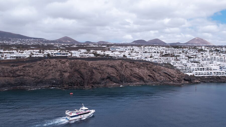 Lanzarote: Puerto del Carmen & Puerto Calero Boat Transfer - Round-Trip vs One-Way: How to Pick the Best Schedule