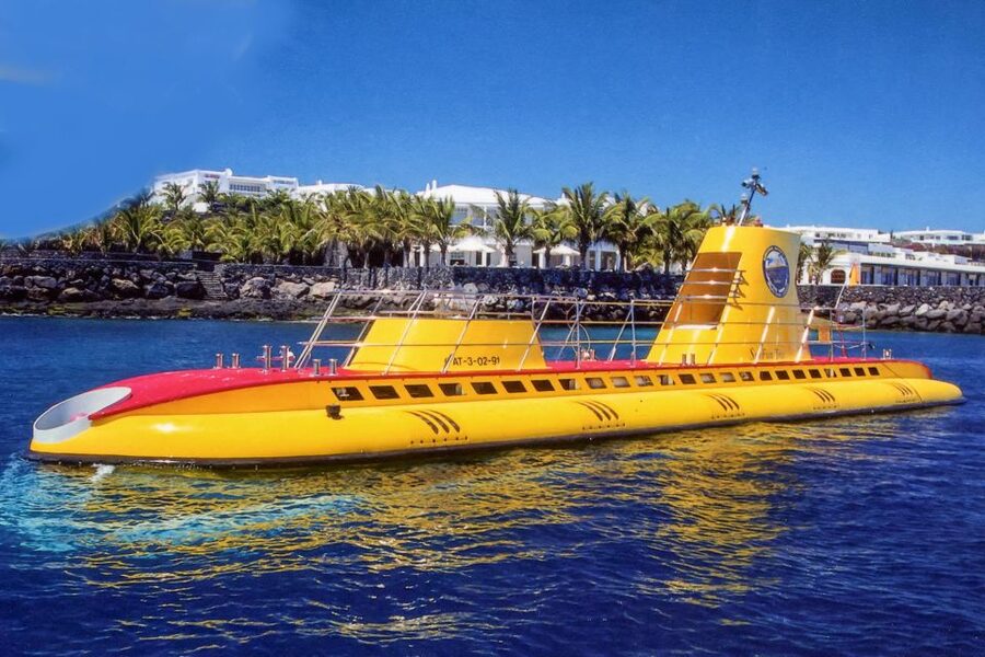 Lanzarote: Real Submarine Dive with Hotel Pickup - Key things I’d plan around
