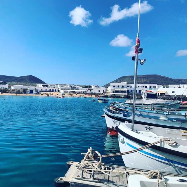 Lanzarote: Return Ferry to La Graciosa with Bus Pickup - Riding back at 4:00 PM: keep your return plan simple