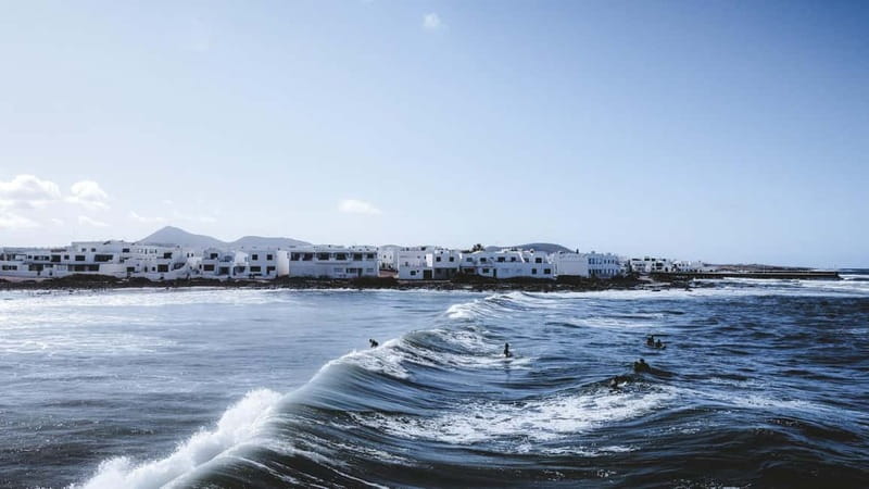 Lanzarote's First Surf School - 2-hour or 4-hour classes - What’s included (and why it matters for beginners)