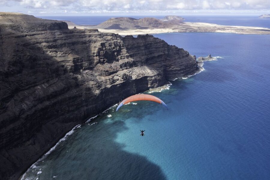 Lanzarote: Tandem Paragliding Flight Over Lanzarote - Key things I’d circle before you book