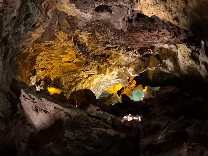 Lanzarote: Timanfaya and Cueva de los Verdes Day Trip - Camel ride option: fun, but plan for the alternative