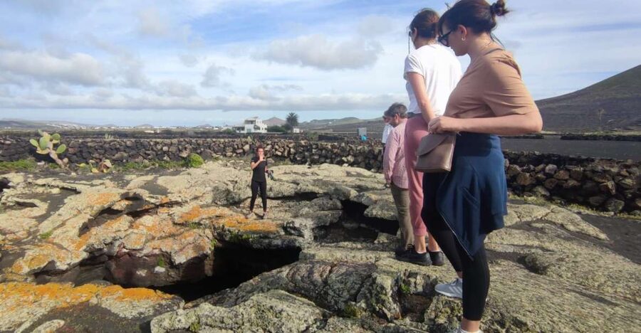 Lanzarote: Timanfaya Natural Park Trekking Tour - Why Timanfaya Feels Different When You Hike It