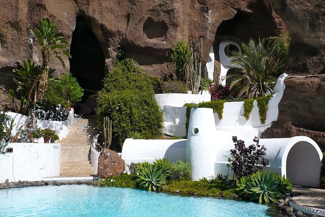 Lanzarote Tour: Lagomar Museum, Cactus Garden & La Graciosa - Price and Value: Is $100.93 a Smart Trade?