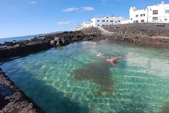 North Tour, Viewpoint, Brunch, White beach & lava pools - Punta Mujeres natural pools: lava-made water and jumping time