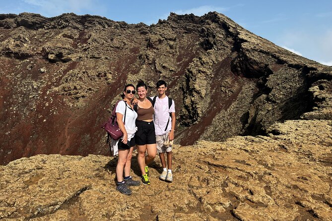 North Volcano Trekking Tour - Volcán la Corona: Crater Views and Vineyard Passing