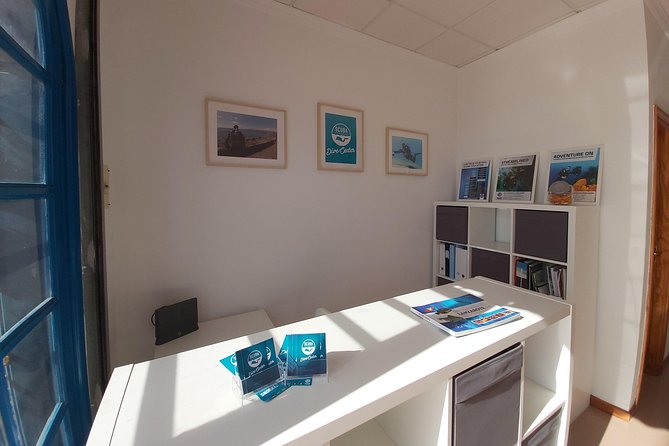 Open Water Diver Course in Lanzarote - Gear, insurance, and the small practical wins