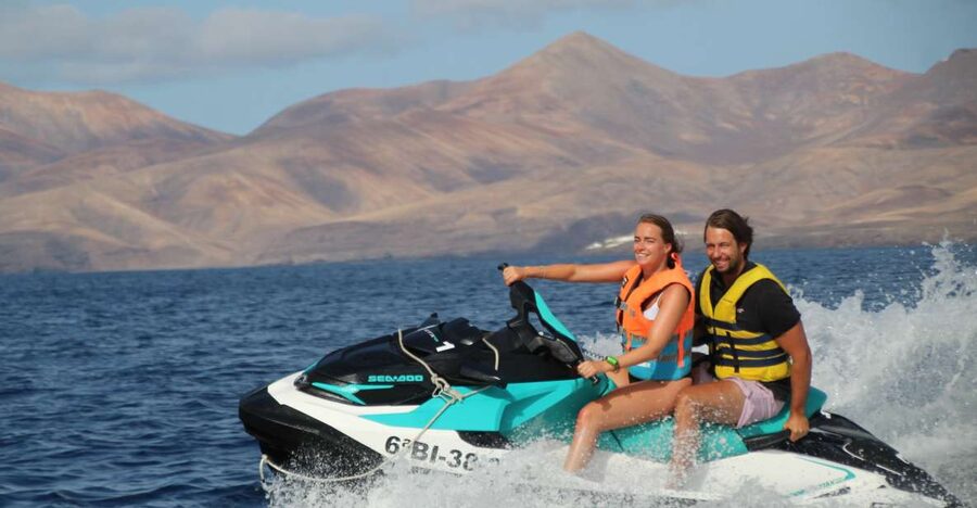 Playa Blanca: 40-Minute Jet Ski Excursion in Marina Rubicón - The 40-minute route: Playa Blanca coast, Papagayo, and Pechiguera
