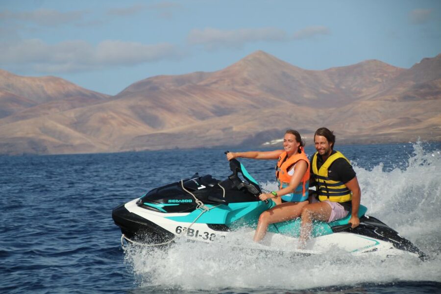Playa Blanca: 40-Minute Jet Ski Excursion in Marina Rubicón - Pechiguera Lighthouse and Papagayo beaches: the sea-level wow factor
