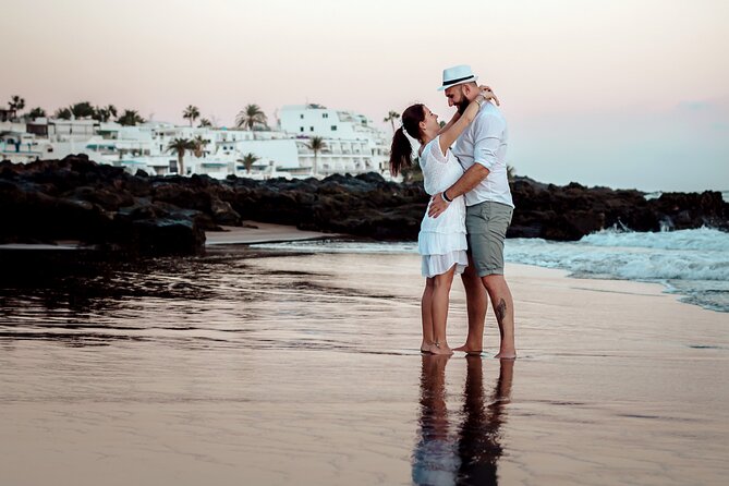 Private Pro Photoshoot in Lanzarote - Bikini-adapted sessions and how to get comfortable on camera