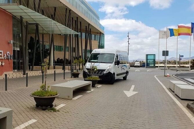 Private transfers from Lanzarote airport (ACE) to Playa Banca - Mobile Ticket and How It Helps at the Airport