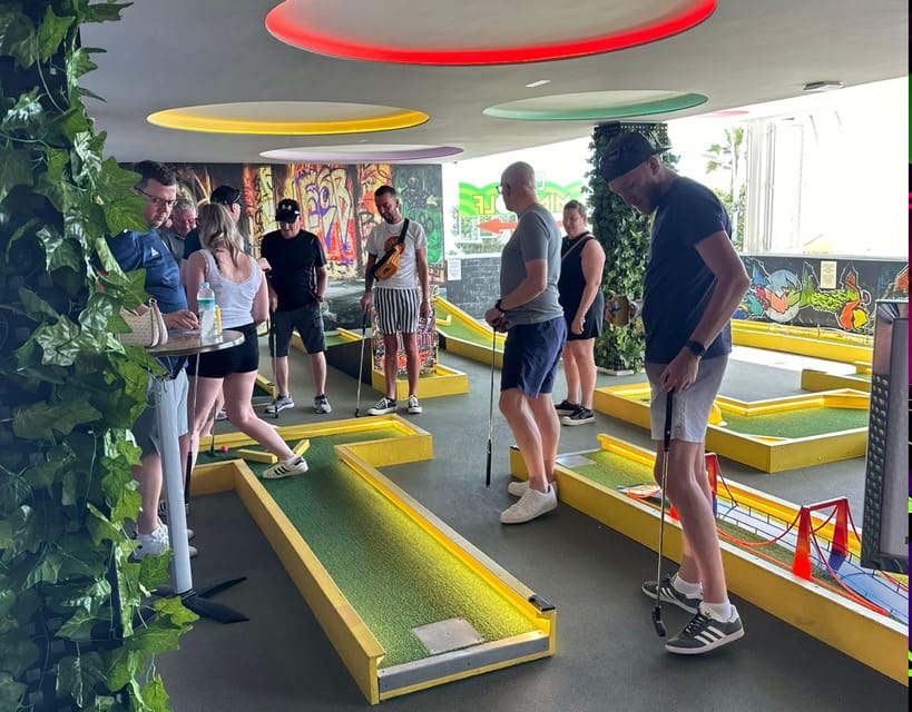 Puerto del Carmen: Indoor 18 hole Crazy Mini Golf Experience - Indoor play in real life: rain, night, and time pressure