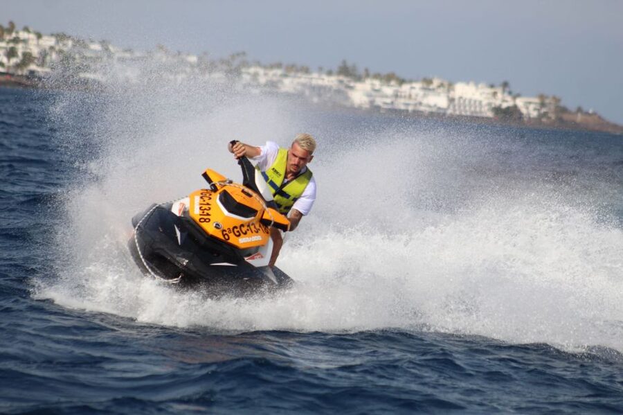 Puerto del Carmen: Single or Double Jet Ski Rental - Single vs Double Jet Ski: Choosing the Right Fit