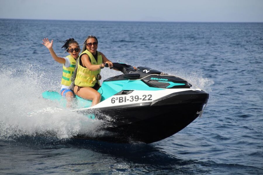 Puerto del Carmen: Single or Double Jet Ski Rental - Safety That Still Feels Thrilling