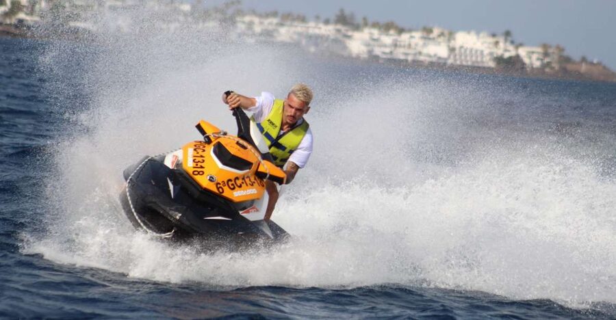 Puerto del Carmen: Single or Double Jet Ski Rental - The Real Flow: From Paracraft Lanzarote to the First Turn