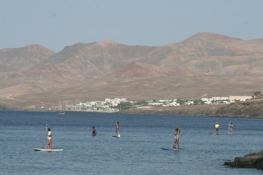 Puerto del Carmen: Stand Up Paddleboarding Class - Coastal Views and Marine Life Spotting From Your Paddleboard